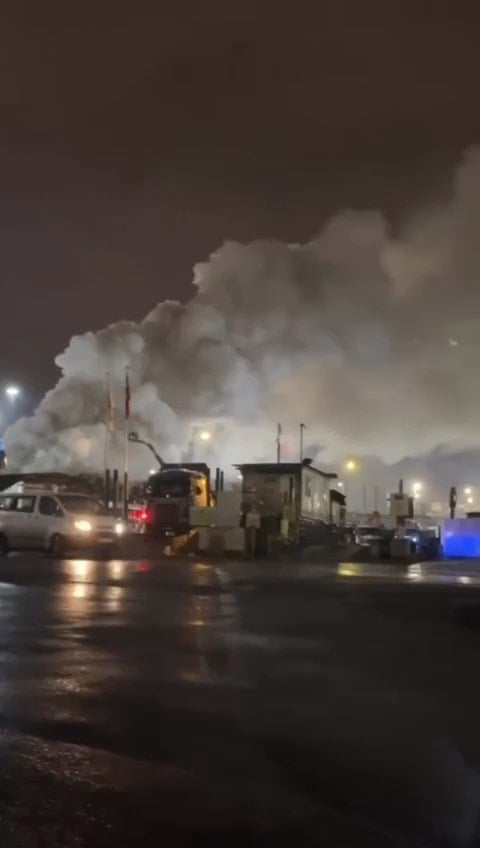 Yangın sonrası Ambarlı Limanı